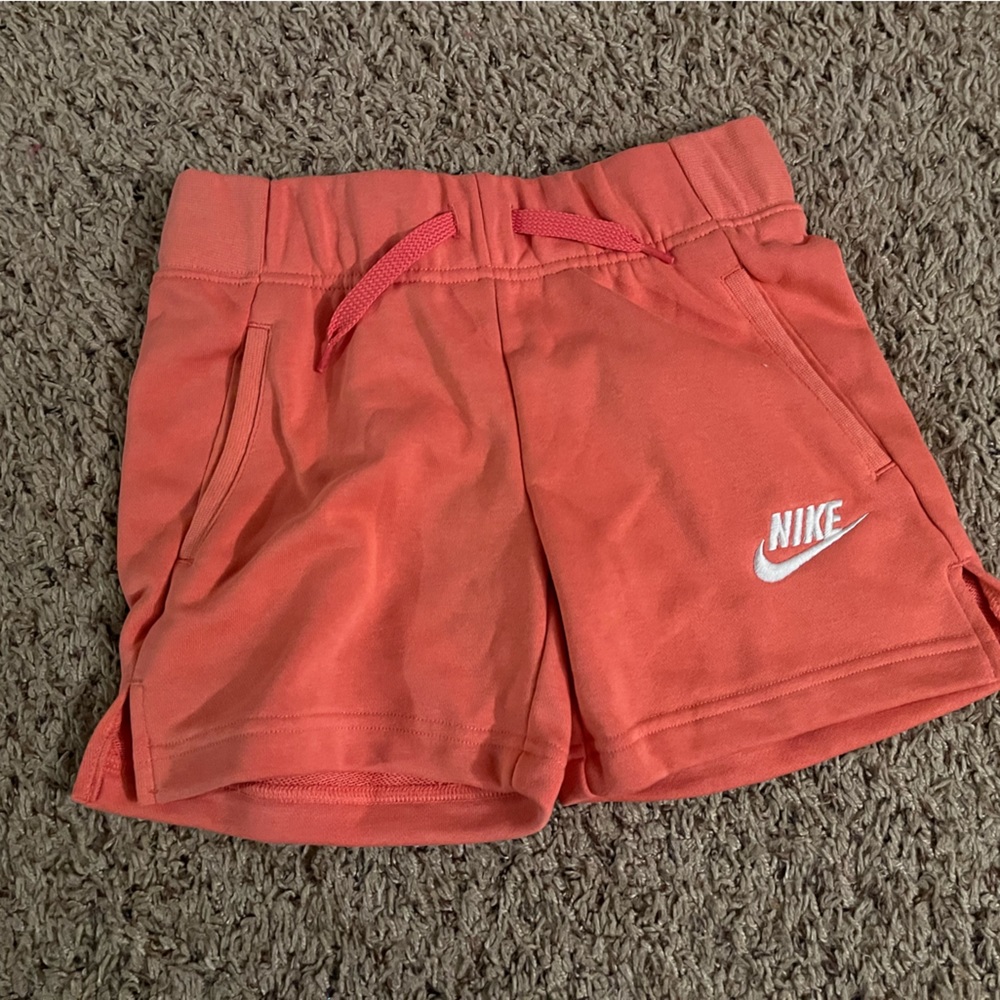 Nike girls S sweatshorts NWT